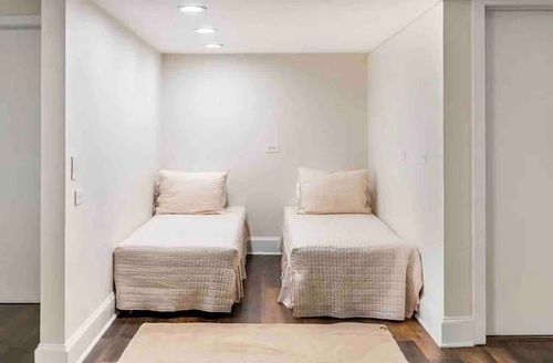 Bellevue Luxury Mansion gallery-17