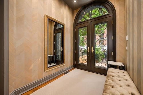 Bellevue Luxury Mansion gallery-33