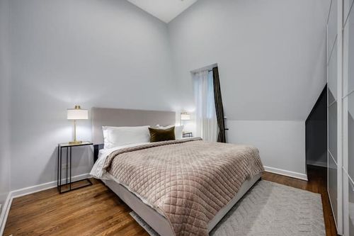 Bellevue Luxury Mansion gallery-60