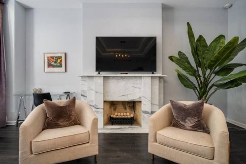 Bellevue Luxury Mansion gallery-45