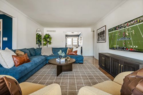 Rockne Compound gallery-48