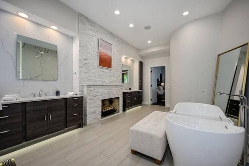 Bellevue Luxury Mansion gallery-51