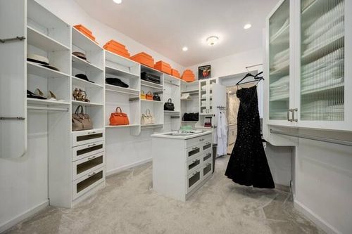 Bellevue Luxury Mansion gallery-52