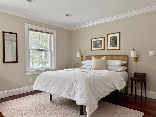 Stone Manor gallery-10