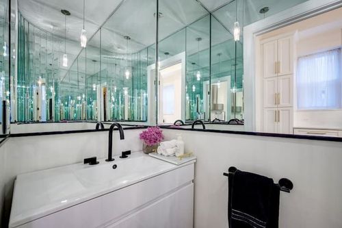 Bellevue Luxury Mansion gallery-44